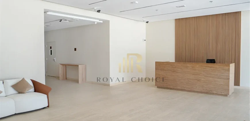 2 Br Apartment Canal Bay